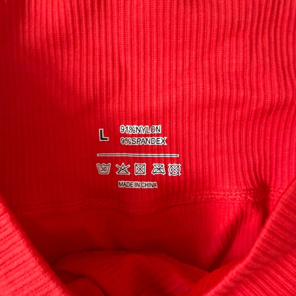 Red Ribbed Activewear Set V-Front High Waist Biker Shorts & Sports Bra Large - Picture 2 of 4